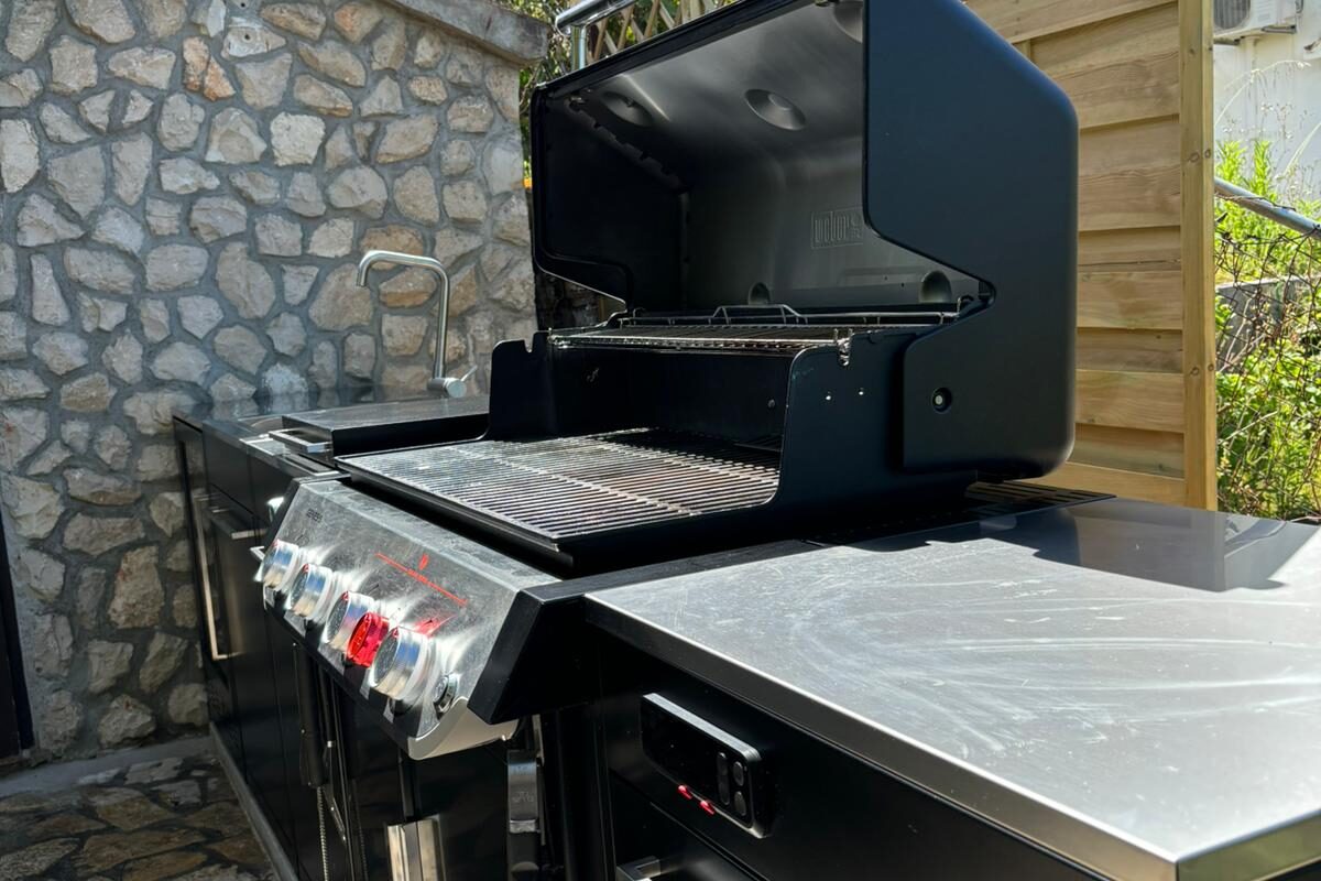 Premium outdoor BBQ Kitchen