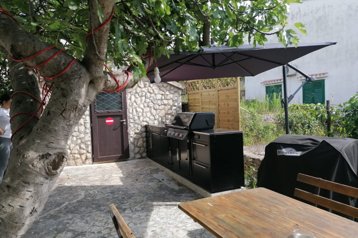 Premium outdoor BBQ Kitchen