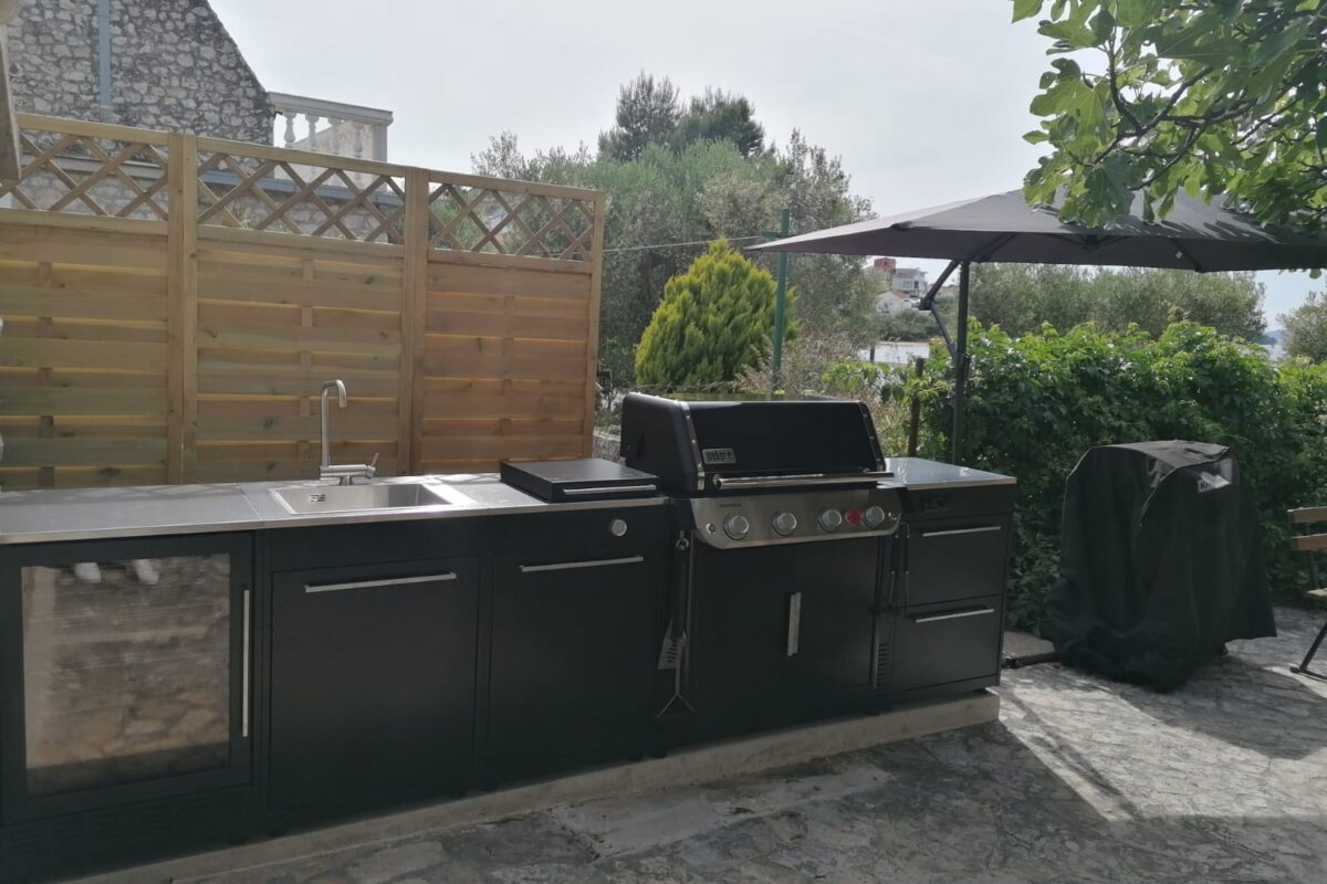 Premium outdoor BBQ Kitchen
